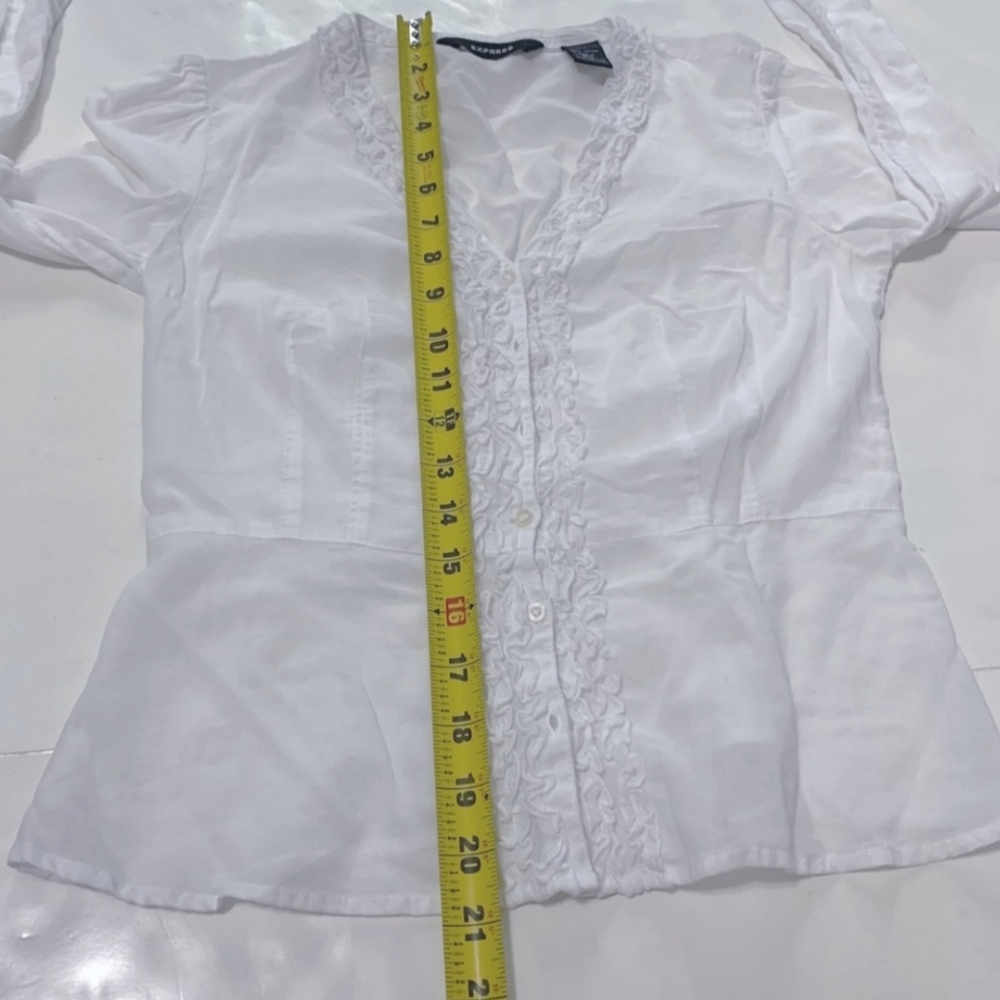 White Ruffled Top/Blouse ❤️ - Picture 5 of 8